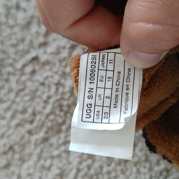 UGG Leopard Baby Booties - Picture 4 of 4